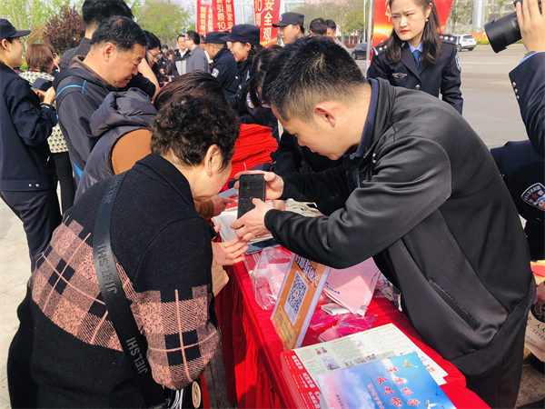 chuangxinyinling10nian 图片5.jpg chuangxinyinling10nian 图片5.jpg